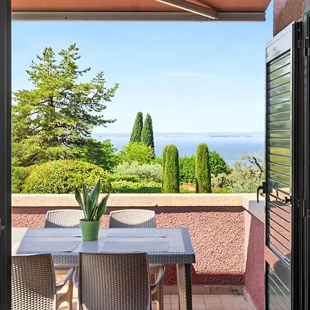 Blue View - Casetto - Regarda Travel *