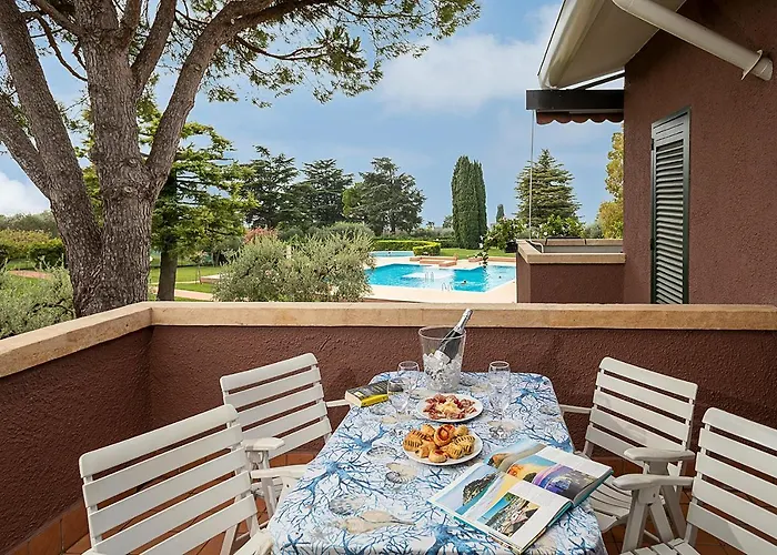 Blue View - Casetto - Regarda Travel Апартаменты *