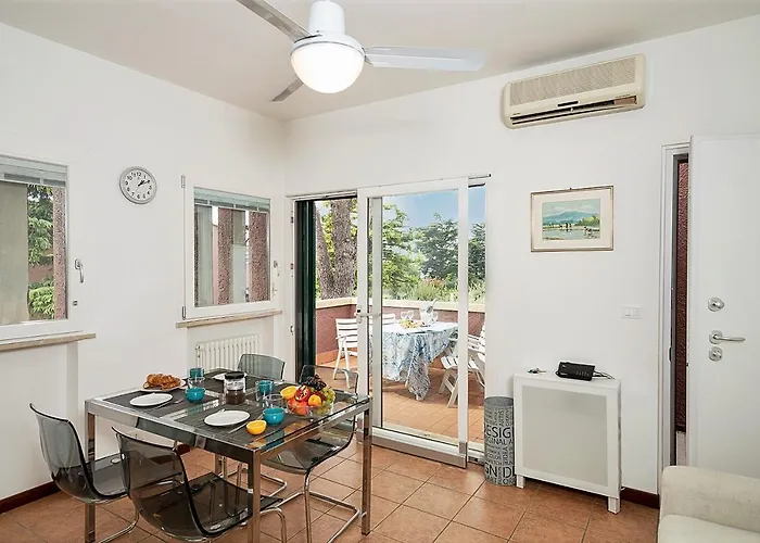 Blue View - Casetto - Regarda Travel Апартаменты *