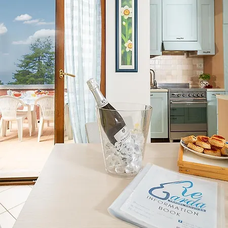 Apartment Blue View - Casetto - Regarda Travel